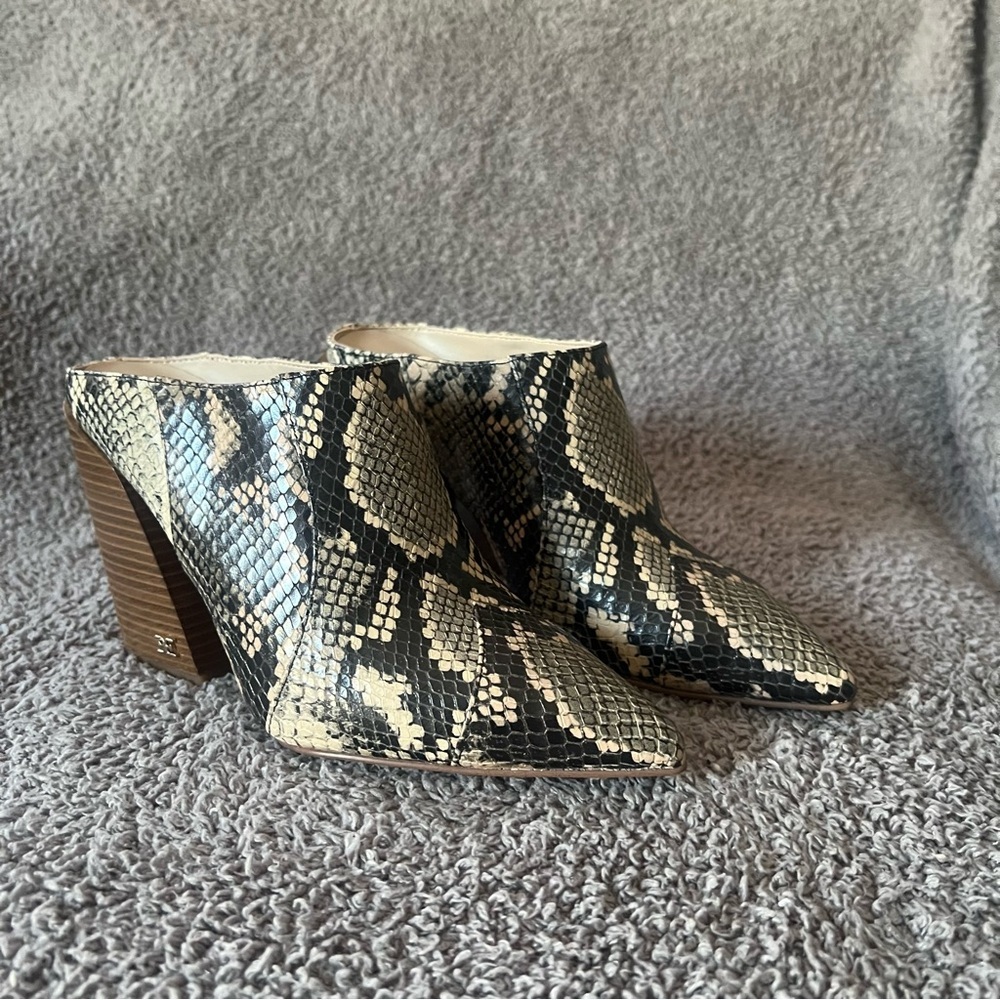 BNIB Sam Edelman Reverie Mule Bootie in Python Snake - Picture 2 of 9